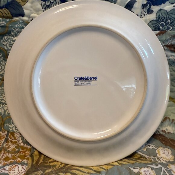 CRATE AND BARREL PLATE - Picture 4 of 5